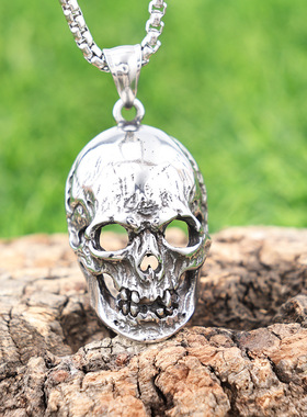 复古空眼骷髅头钛钢吊坠男女同款