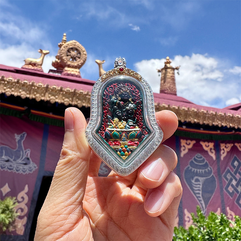 西藏彩绘药善泥手绘擦擦银壳大黑天黄财扎基拉姆黑财绿度佛牌吊坠 - 图3