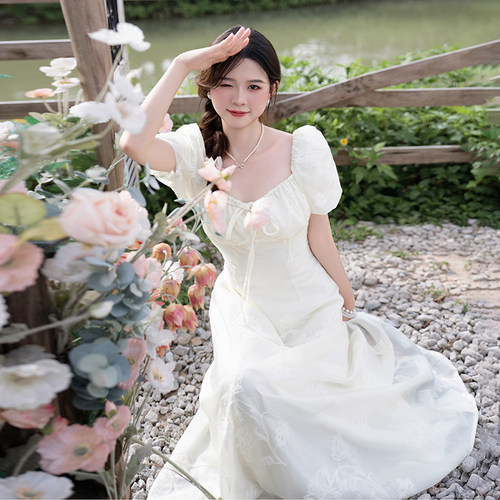 AMNANA法式方领杏色温柔风优雅气质连衣裙刺绣提花纯欲收腰仙女裙 - 图0