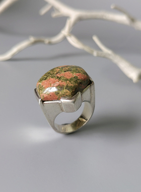 925银手工花绿宝石中指食指戒指