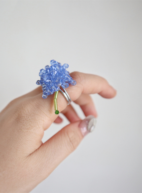 汪菜心小众串珠冰蓝色戒指女