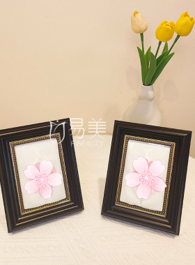 女性妹妹立体摆台美容院场景布置