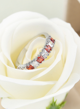 小众日常通勤排锆戒指