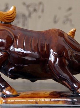 陶瓷牛摆件家居客厅工艺品