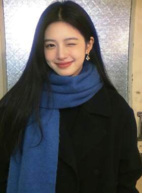 山吉蓝色针织围巾女生