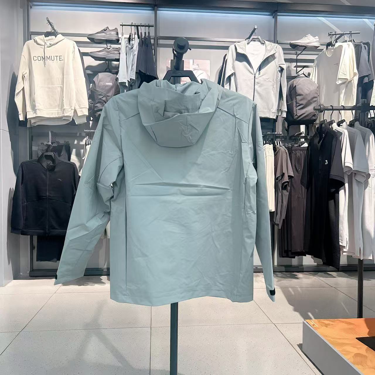 安踏梭织运动外套男秋季新款防风保暖舒适通勤夹克上衣152537605N - 图2