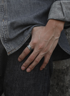 溯戒指复古潮男嘻哈个性轻奢小众精致开口可调节高级感气质食指