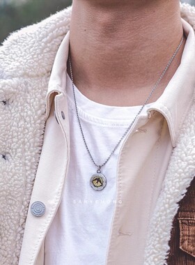 s925纯银项链燕子硬币吊坠原创复古做旧圆牌中性男女项链男潮金错