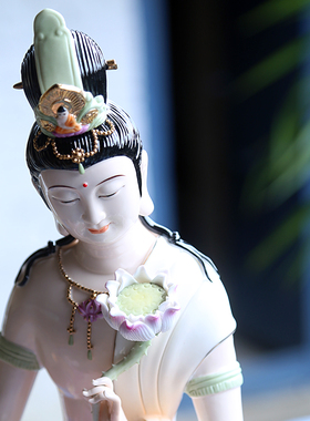 新中式风陶瓷彩绘纯手工观音佛像