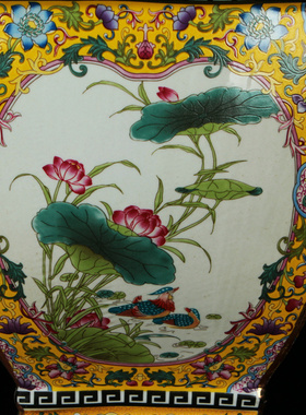 景德镇珐琅彩金黄色花鸟装饰品