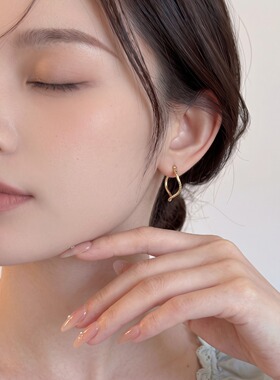 轻奢金色圆环耳钉女小众设计