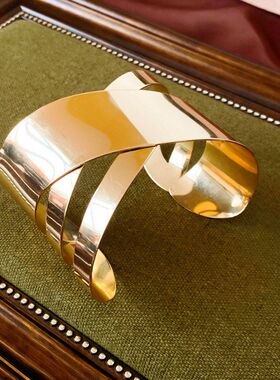 欧美冷淡风双层镂空臂环跨境夸张大气手镯时尚高级感气质手饰饰品