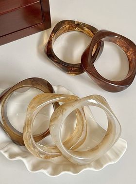 欧美几何晕染咖色手镯树脂弧形手环小众设计学生闺蜜手饰醋酸手镯