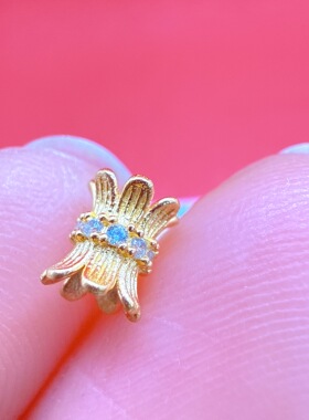 s925古法金镶钻并蒂莲手串隔珠