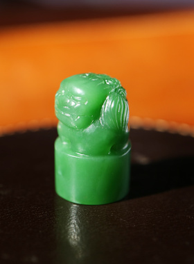 狮子手工雕刻印章和田玉碧玉碧绿