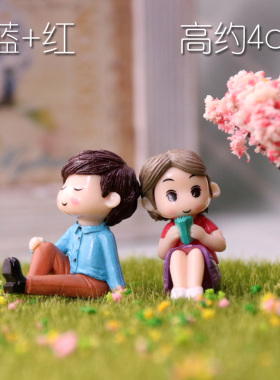PVC材质情侣公仔装饰品小摆件