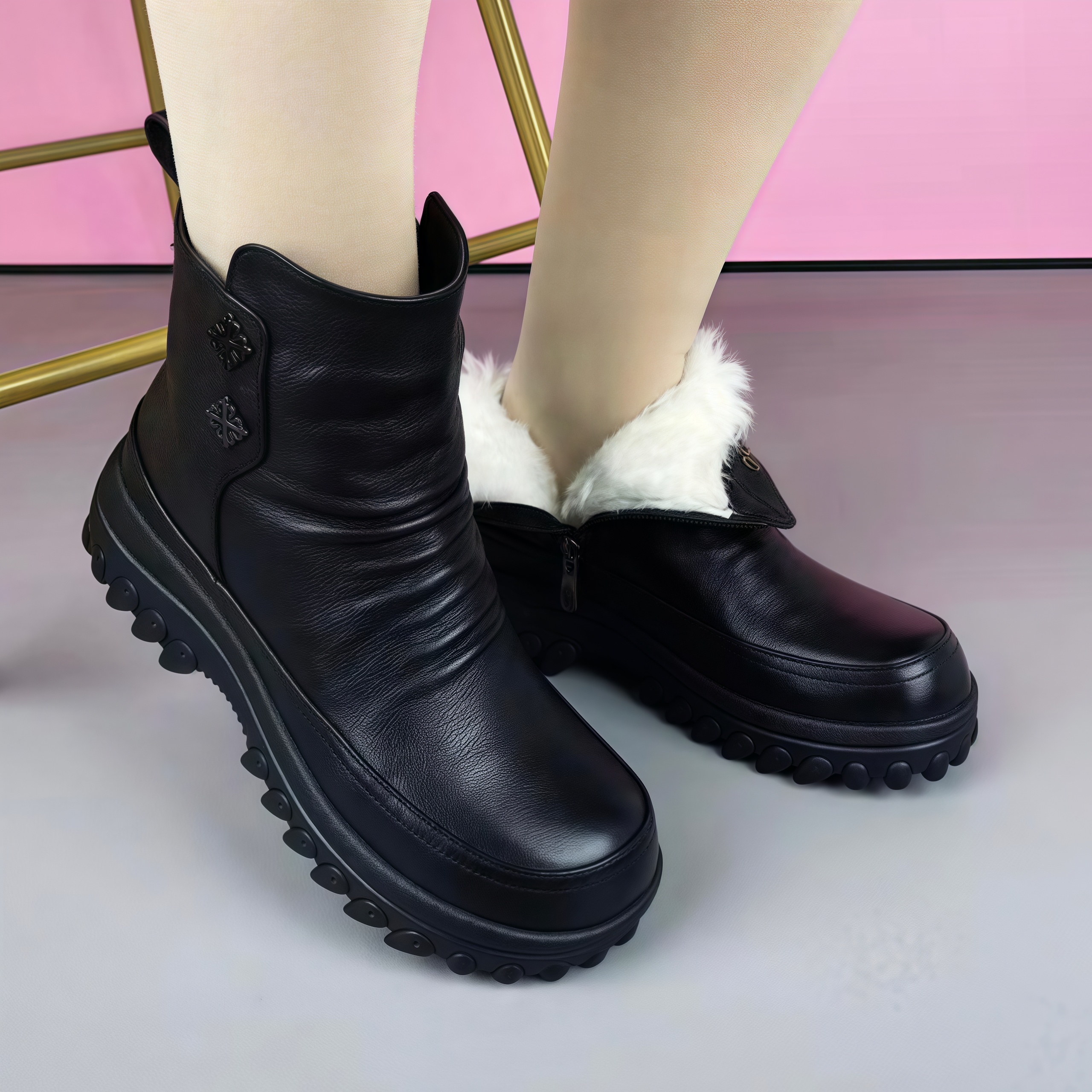 纯牛皮马丁靴女冬季新款厚底短靴真皮羊毛棉靴舒适防滑软底妈妈鞋 - 图0