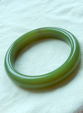 保】56.7克天然和田玉手镯56mm新疆且末料糖青黄口特色玉镯子