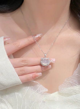 仿白玉髓小猫咪铜微镶项链女轻奢小众可爱甜美风锁骨链精致颈链