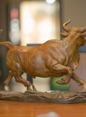 华尔街铜牛摆件牛气冲天客厅玄关办公室桌面装饰开业乔迁暖房礼品