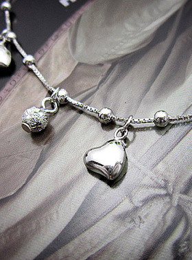 银饰日韩风心形手链送女友礼物