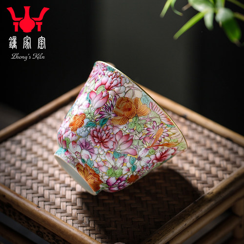 钟家窑珐琅彩主人杯景德镇茶具纯手工小茶杯单杯珐琅彩金地万花杯 - 图1