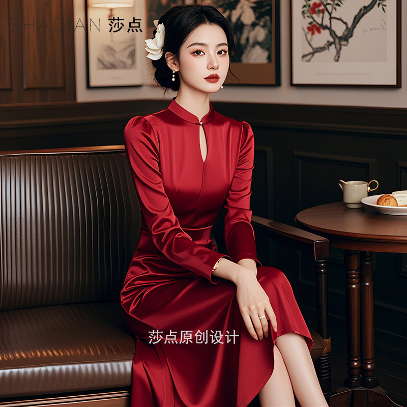 红色醋酸缎面连衣裙中长款收腰显瘦高级感名媛喜婆婆喜妈妈婚宴装