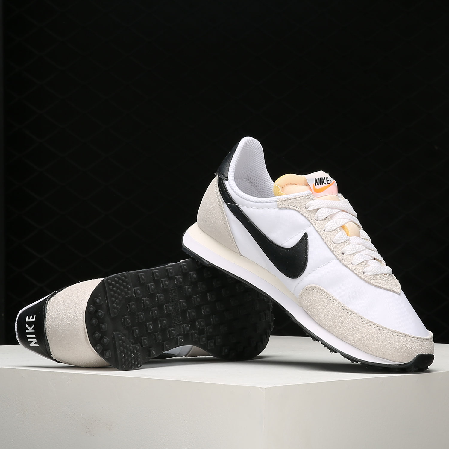 Nike/耐克正品夏季新款女子运动低帮透气休闲鞋 DA8291-100 - 图1