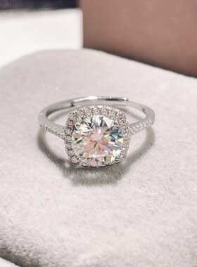 纯爱克拉钻莫桑钻方糖戒指女士时尚小方糖奢华方包戒指情人节礼物