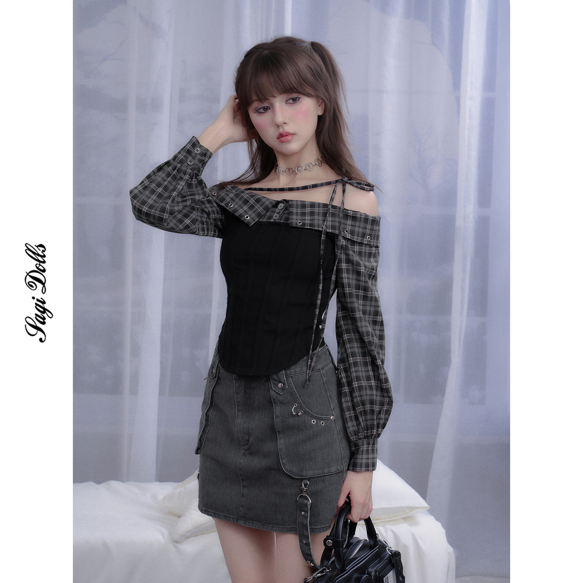 SagiDolls少女斗志 #第19夜歌#酷辣反叛doll感格纹绑带一字肩衬衫,淘宝优惠券,粉丝福利购,淘宝优惠卷