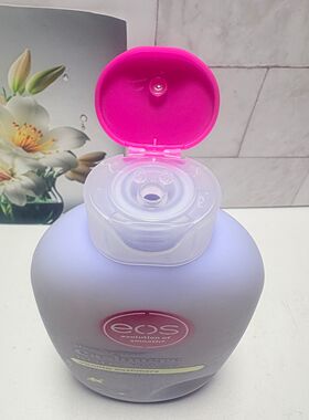 美国EOS乳木果香草羊绒沐浴露