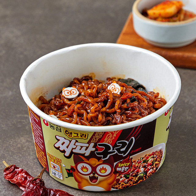 Nongshim Little Raccoon Spicy Noodles Bucket Instant Noodles