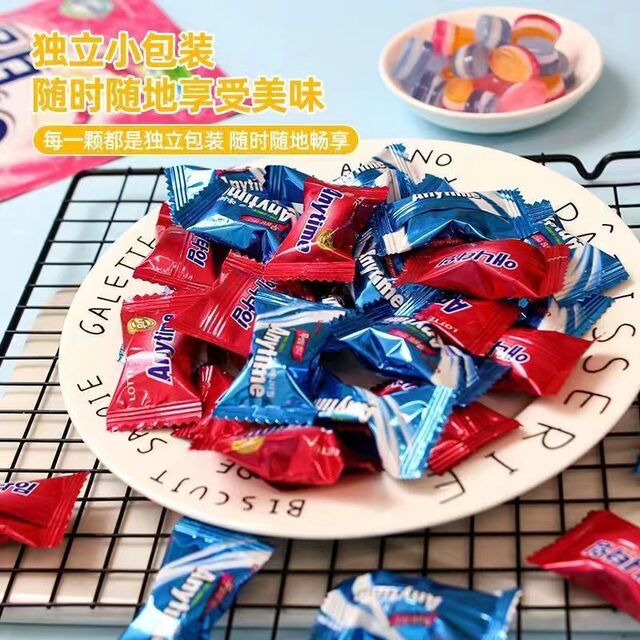 Lotte three-layer sandwich milk mints imported from South Korea