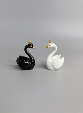 微缩可爱黑白粉天鹅车载中控台桌面工位装饰小摆件治愈系小玩意