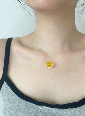 夏季新款多巴胺水果可爱项链琉璃橘子吊坠锁骨链创意小众女生礼物