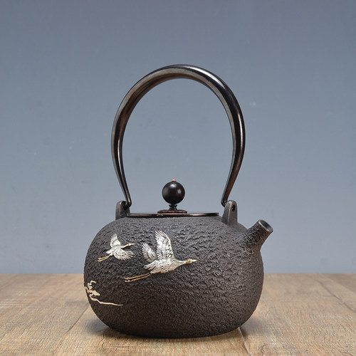 龟寿堂 祥云瑞鹤日本铁壶 纯手工无涂层砂铁壶煮茶壶 家用烧水壶 - 图2