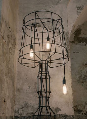意大利Karman Sisma Floor lamp 灯的骨架 落地灯