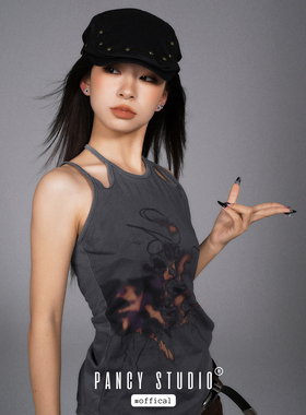 千禧辣妹的铆钉前进帽！