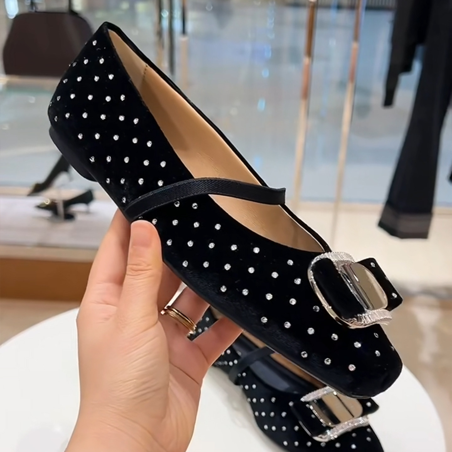 单鞋女设计感小众方头水钻玛丽珍鞋女一字带平底芭蕾舞鞋黑色单鞋,淘宝优惠券,粉丝福利购,淘宝优惠卷