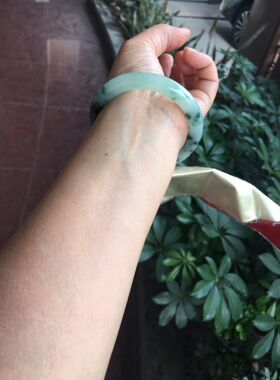 圈口55缅甸A货天然翡翠手镯保真正品冰飘花圆条玉镯子女款小口