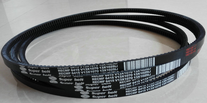 三角皮带汽车风扇电机皮带A型有齿13x940 945 950 955 960 965Li - 图0