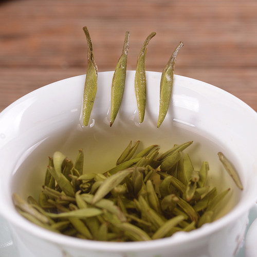 福鼎白茶礼盒白毫银针礼盒装白豪银针小金罐茶礼春节礼品 - 图1