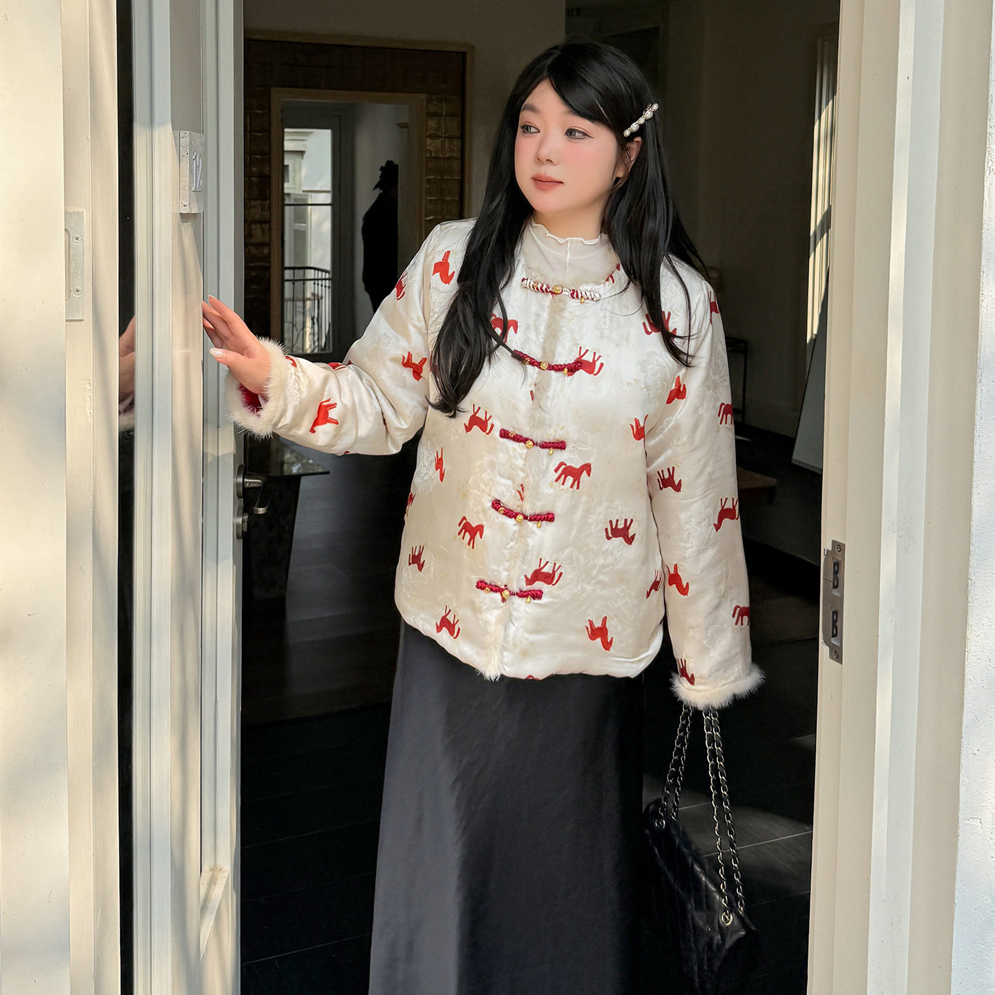 伊诺大码女装本命年小马棉服2026春季年款重工盘扣夹棉外套434001,淘宝优惠券,粉丝福利购,淘宝优惠卷