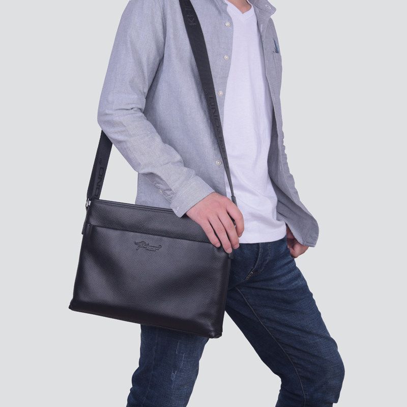 大容量牛皮男士男包横款邮差单肩包 kharono男士包袋