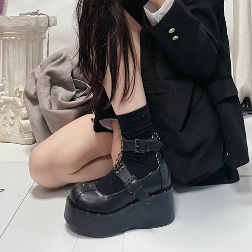 时光里的店亚文化铆钉朋克厚底女鞋脚踝绑带辣妹鞋小众白色大头鞋 - 图1