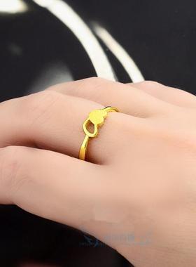 欧币风仿黄金光面女士爱心戒指
