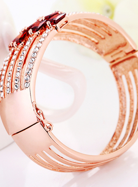 镀厚金锆石大气时尚手镯