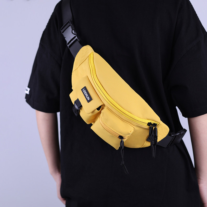 2022新款潮牌男夏季尼龙布潮斜挎包 单色空间男士包袋