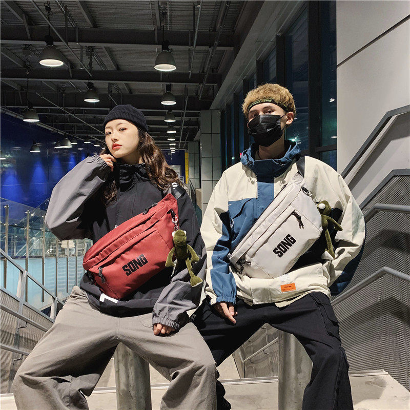 日系工装街头潮流休闲胸包斜挎包 单色空间男士包袋