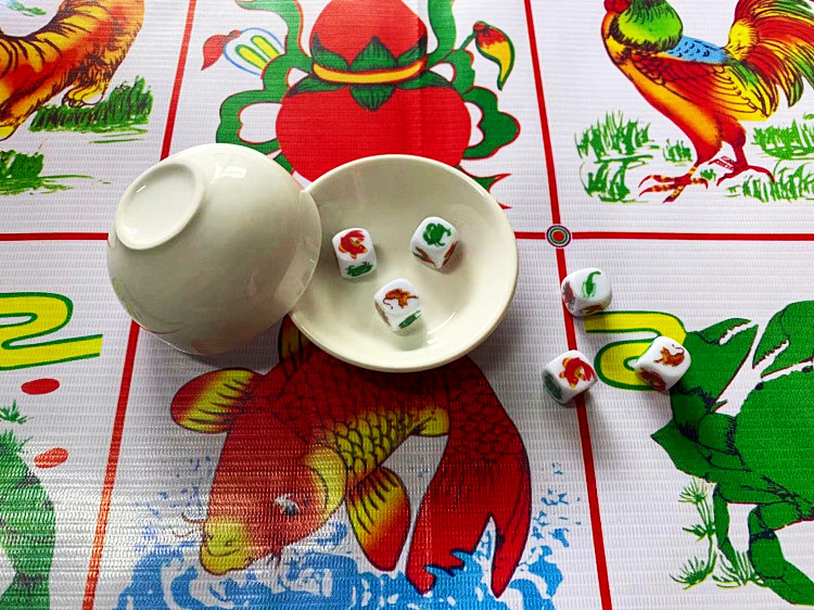 鱼虾蟹色子赌具老虎葫芦鸡骰子广告防水布陶瓷碗摇盅套装1.6筛子,淘宝优惠券,粉丝福利购,淘宝优惠卷